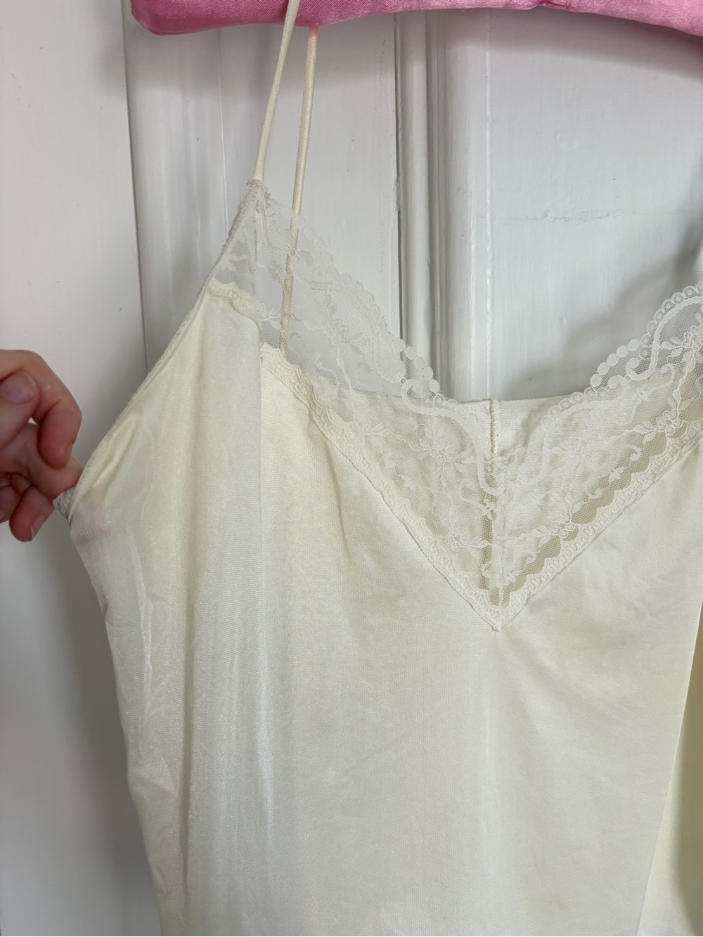 Vintage Lace-Trim Cream Camisole Top - Picture 2 of 6